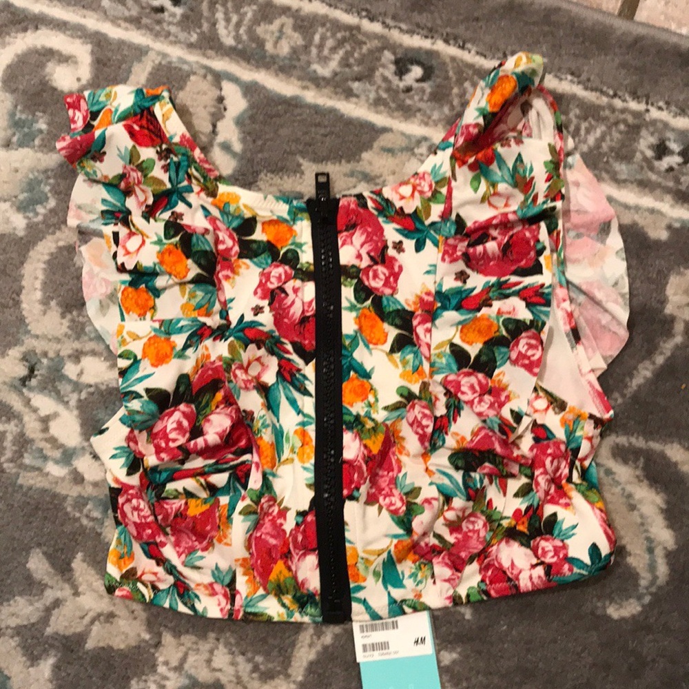 H&M cropped swim top
